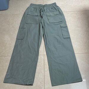 New w Tag Missguided Nylon Straight Leg Cargo Pants Size 8